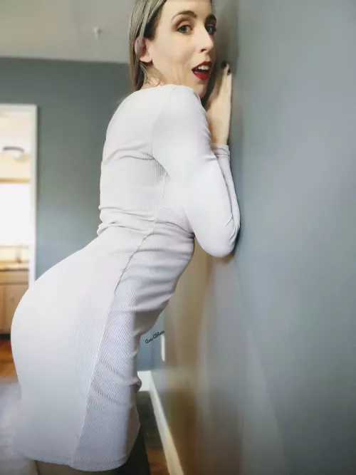 Cute new dress [f] by Ava-Ablaze