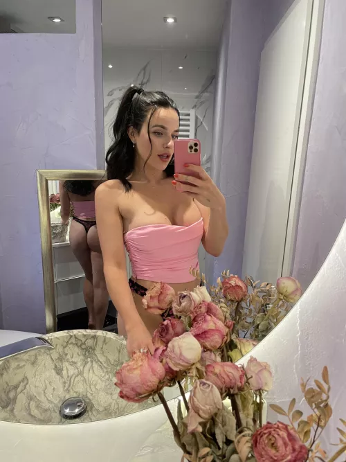 Describe me in one word 👅 by SMoresins9