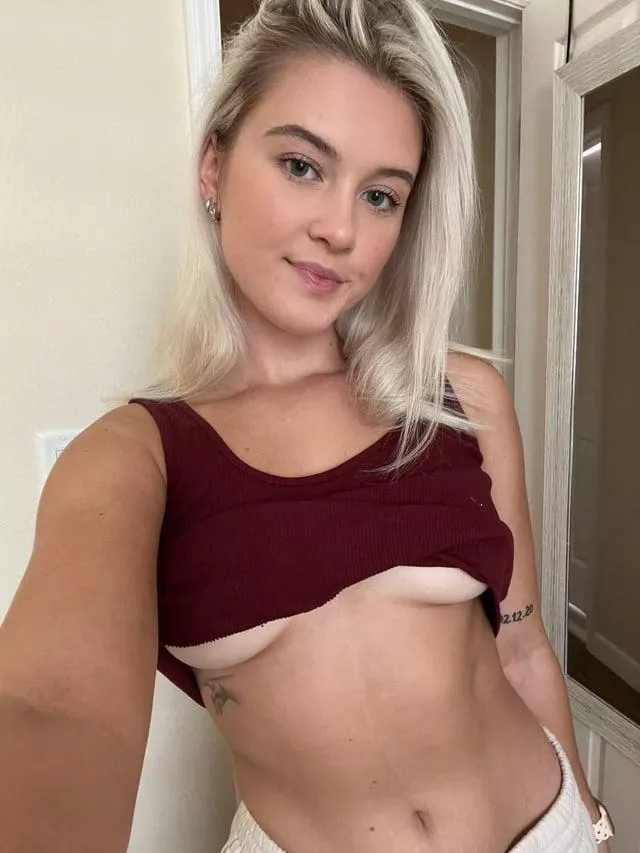 Do you like this crop?18f posted by stretchlov