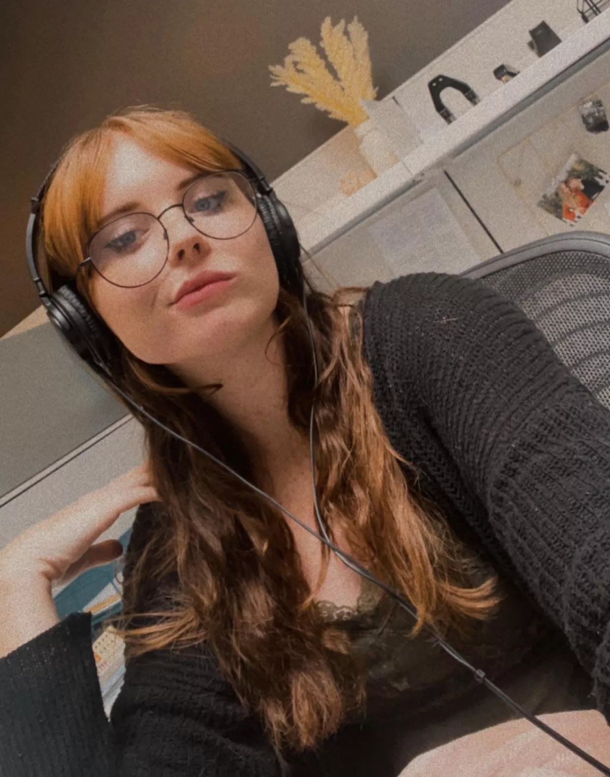 happy hump day from the office 😋 posted by thankyouforthe-music