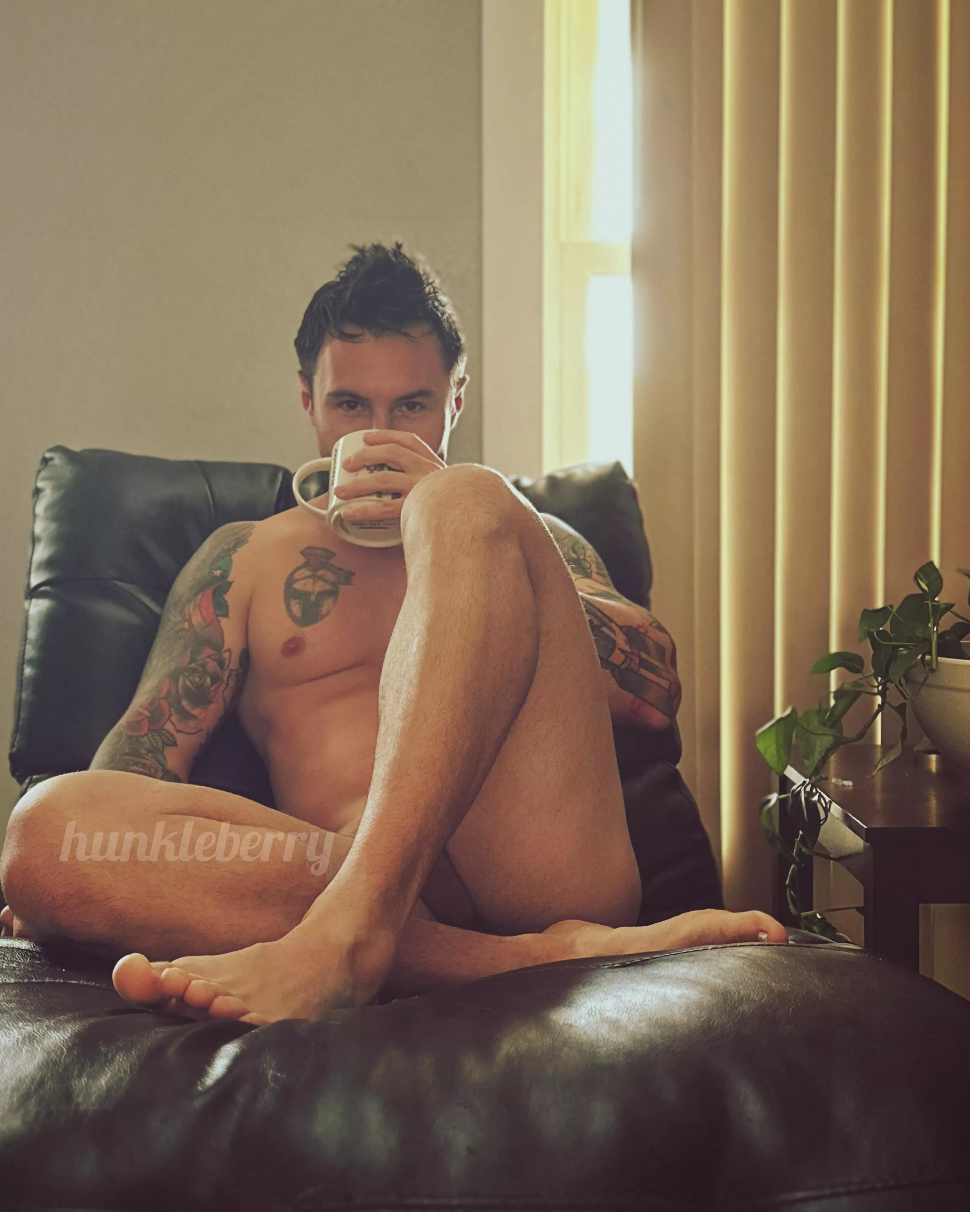 Hear me out.. sex before coffee [31] posted by im_your_hunkleberry