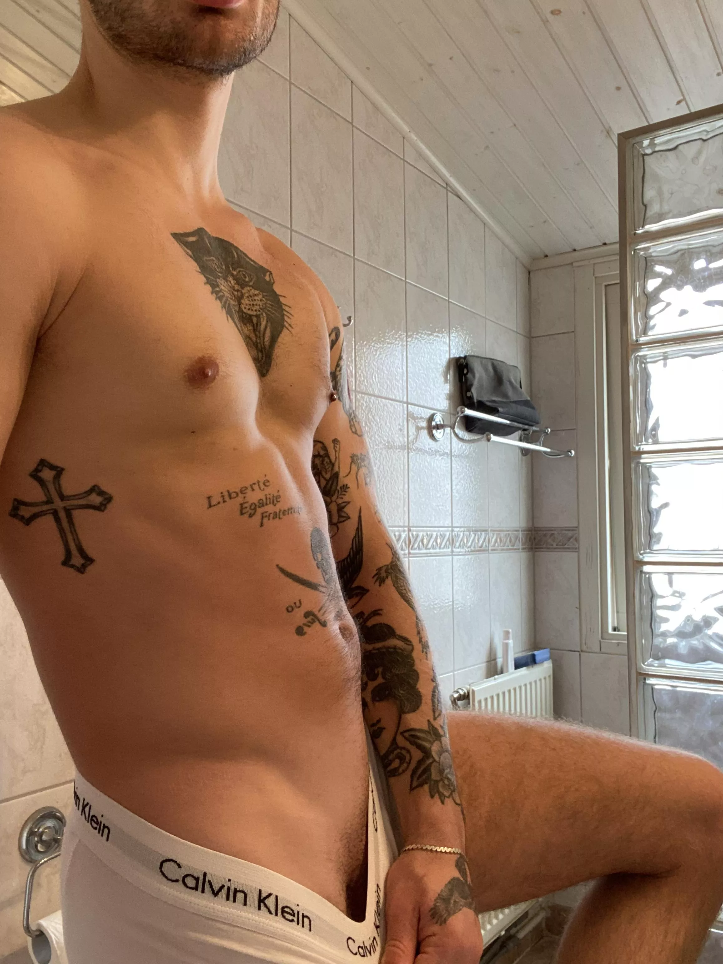 Hello stranger😈 posted by onlygioxx