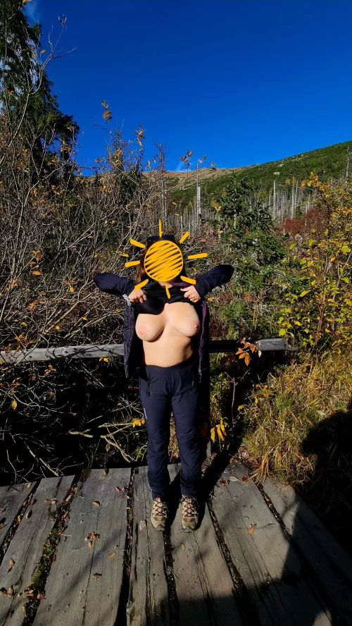 How do you like this hiking trail? by pluggedprincess_69