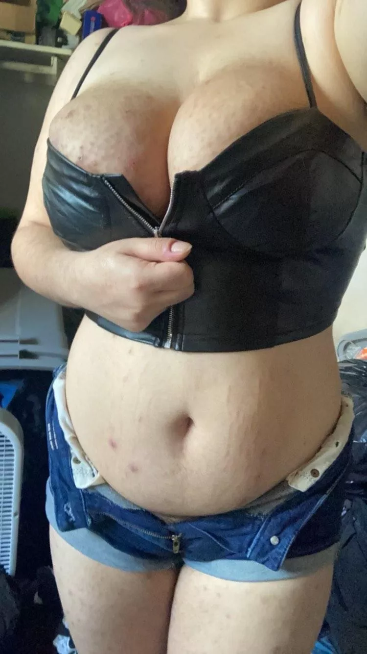 I wanna feel sexy posted by GhostTrojan1199