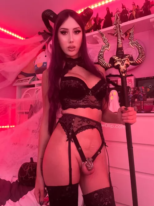 putting the Succ in succubus 😈 by W0LLIP