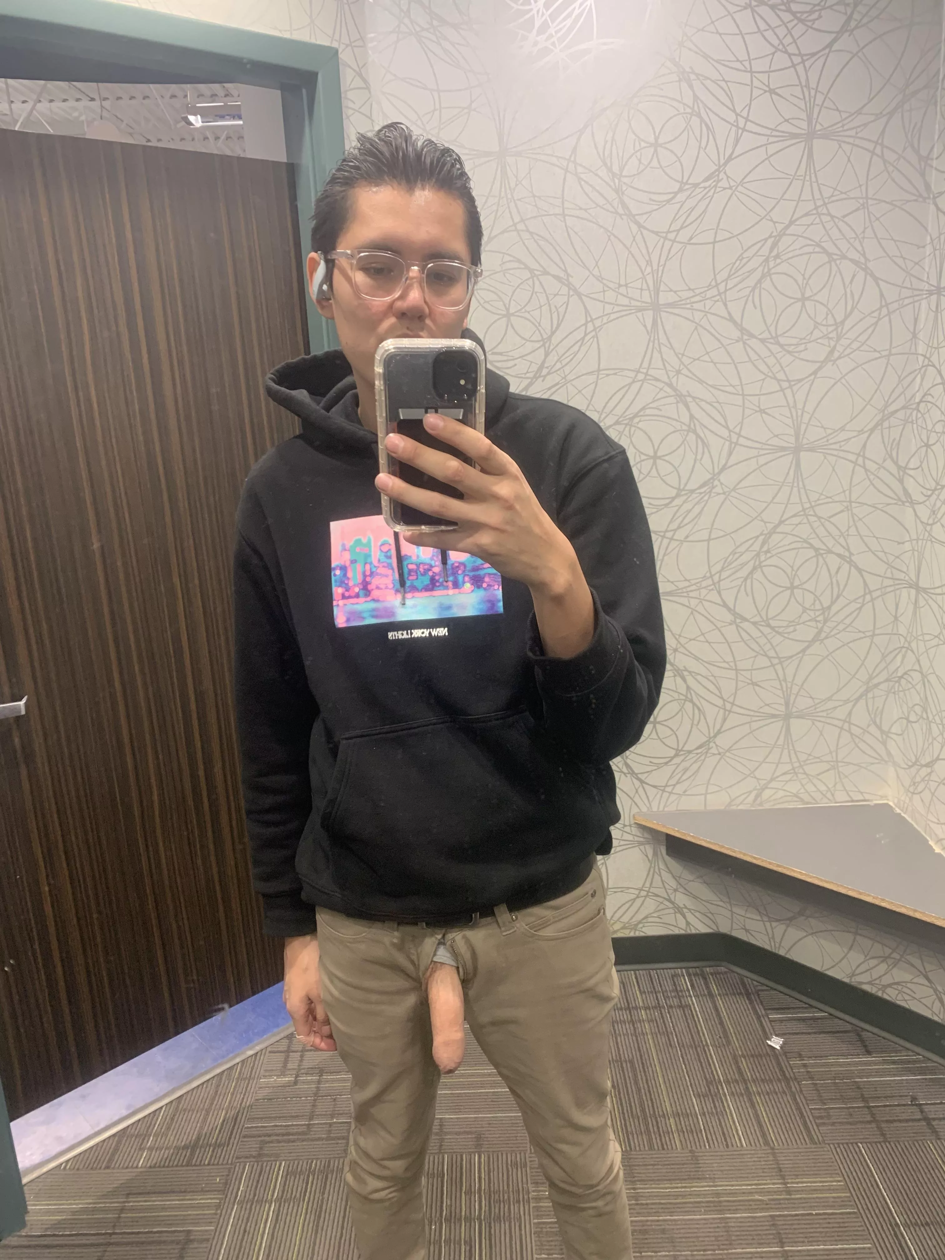 Changing room cock posted by MundaneFox265