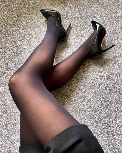 Do you like my office attire today? by Nina-Goddessinnylons