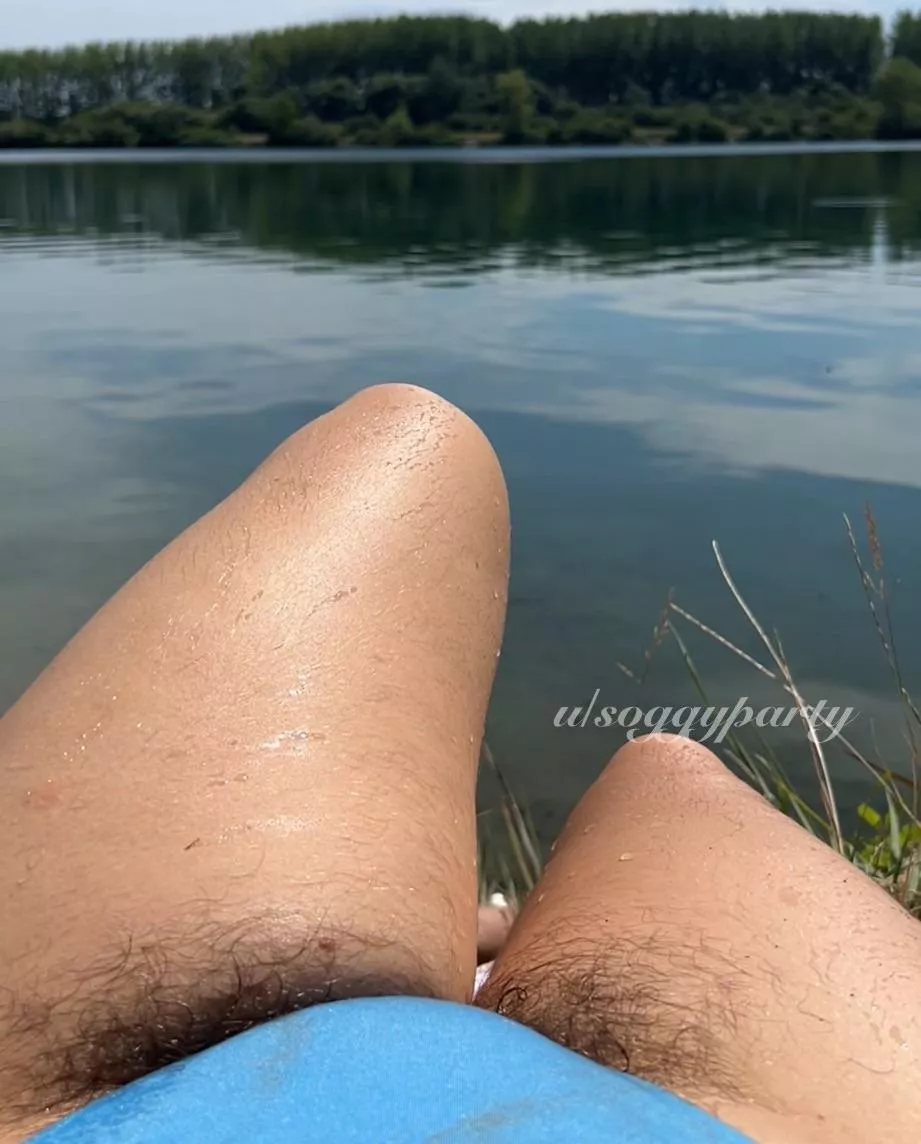 Going to the lake with my full bush makes me happy posted by SoggyParty