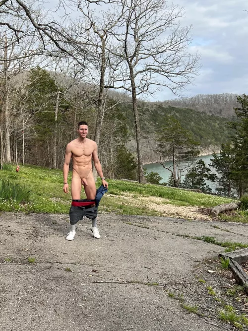 How do we like a V in nature? 😙 by Fit-Butterscotch4078