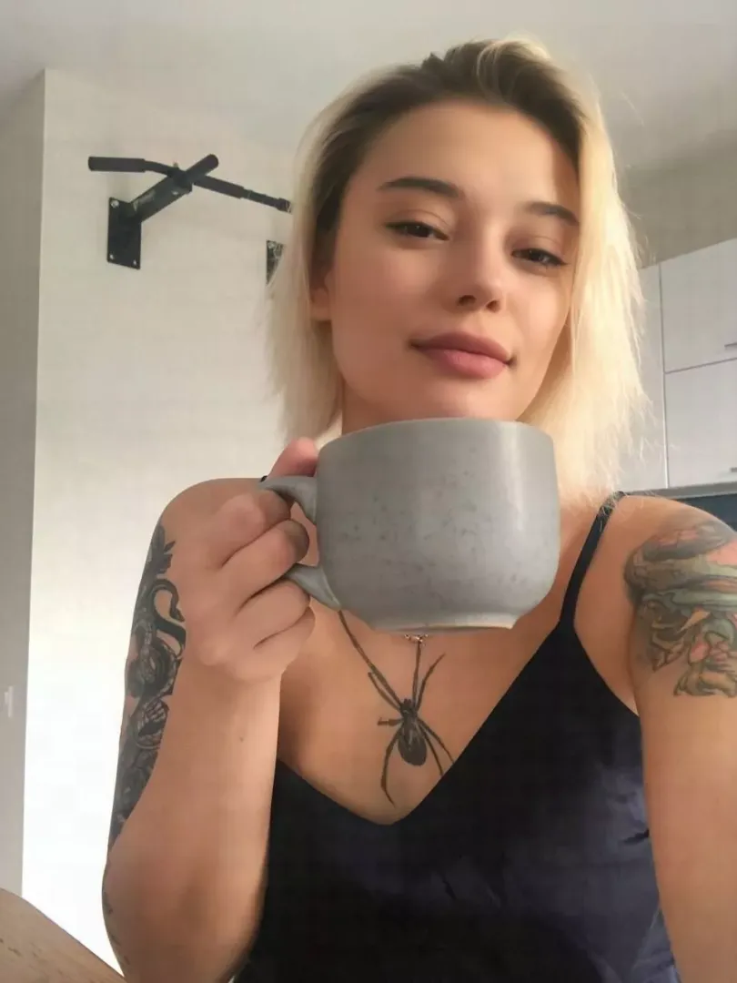 I want a real cock to come fill my pussy with cum by Actroo