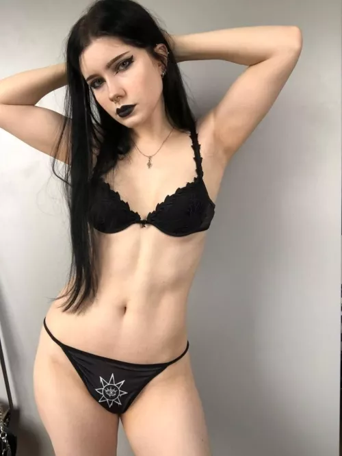 If I told you I needed your sperm to complete a spell, would you help fill my womb up? by N0tal