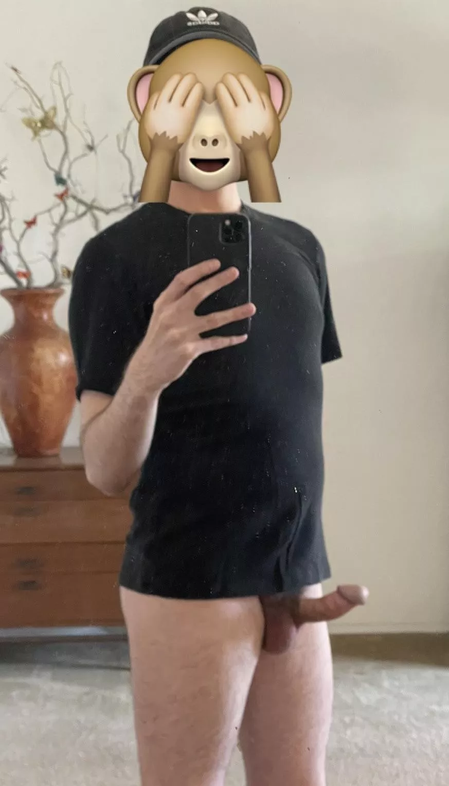 It’s not the biggest, but I know how to show it off. 😅 posted by tentra3000