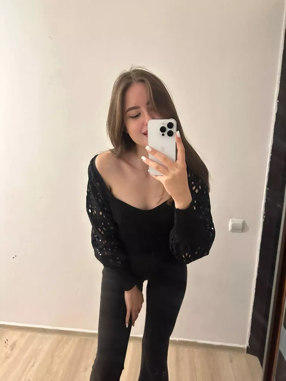 Social addicted is here😅 posted by Yummy_Strawberry_535