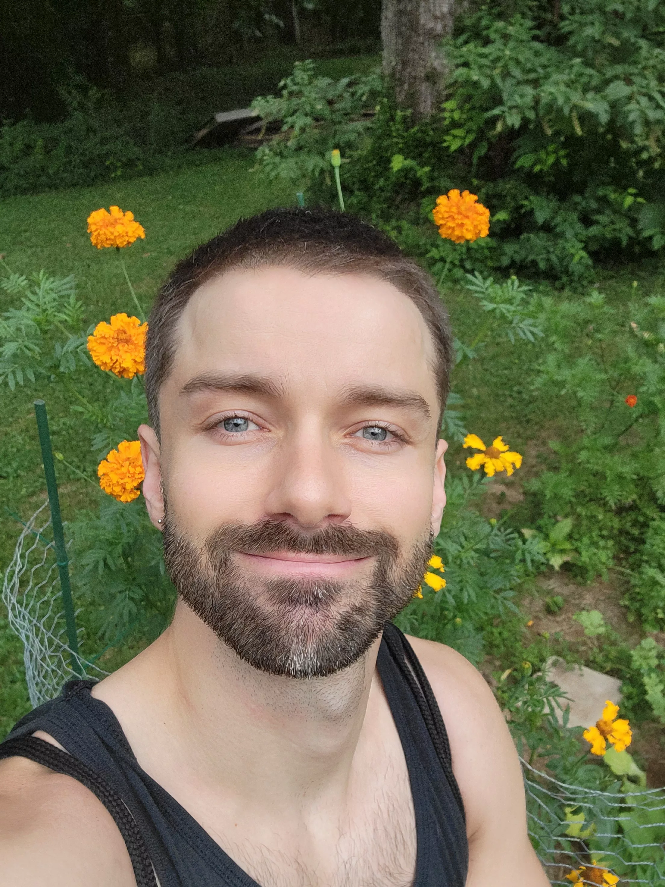 Some fall flowers for you! Hope you have a lovely day :) <3 posted by XyonSkye