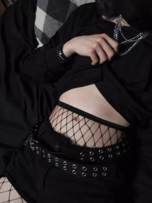 Tummy hehe 🤭💜 by toastytransgal