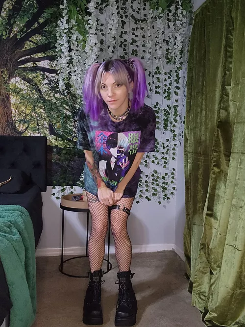 Wanna know a secret? There's nothing under here [F] by LessThanFair