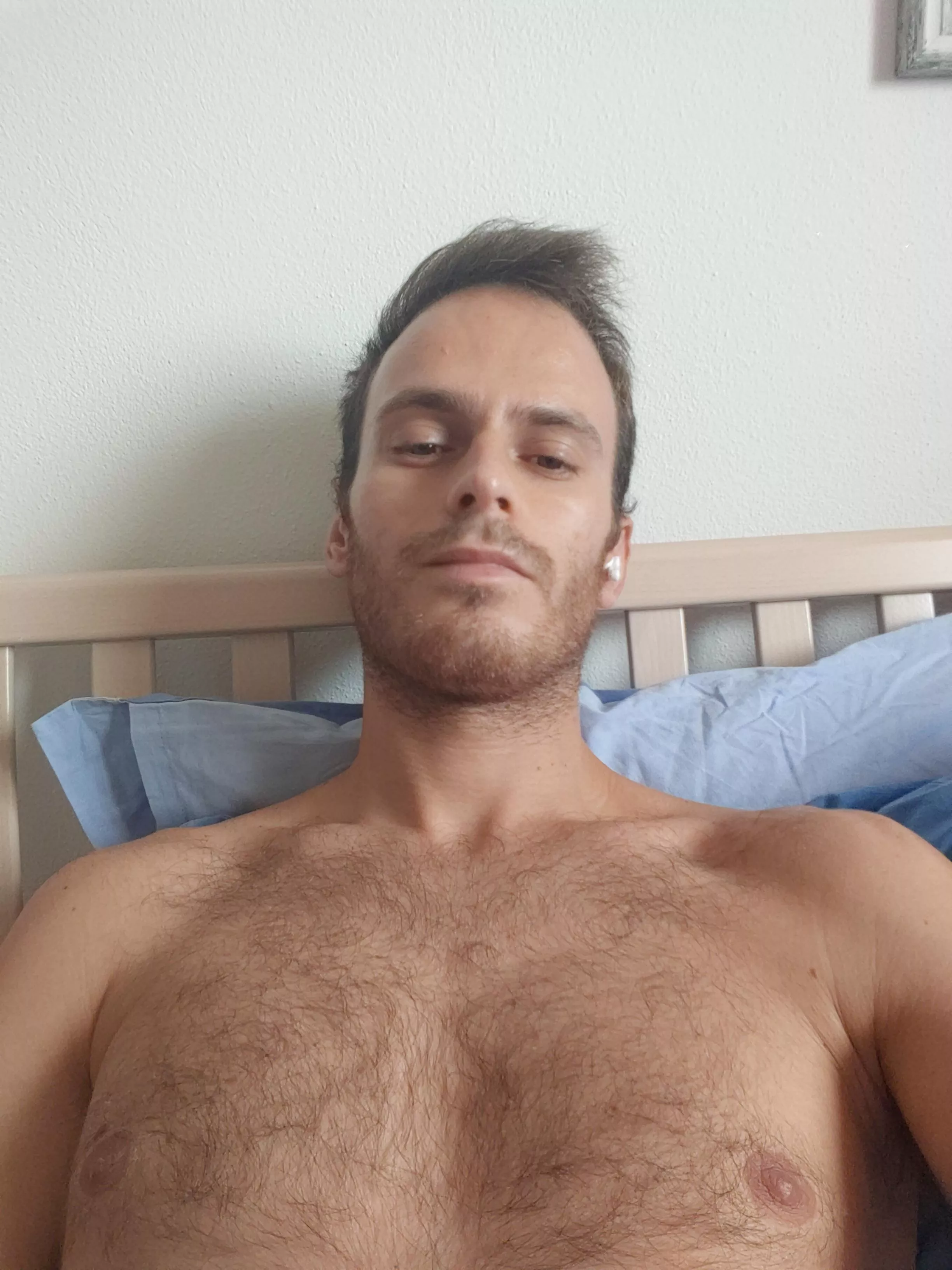 [25] Sleepy but happy after a whole day spent at conference :) How are you guys doing? posted by frax_98