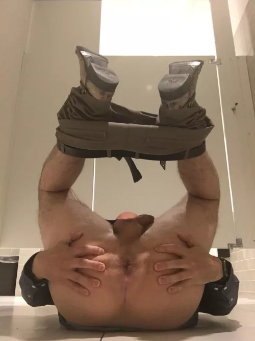 Bathroom Hole by yycdungeon