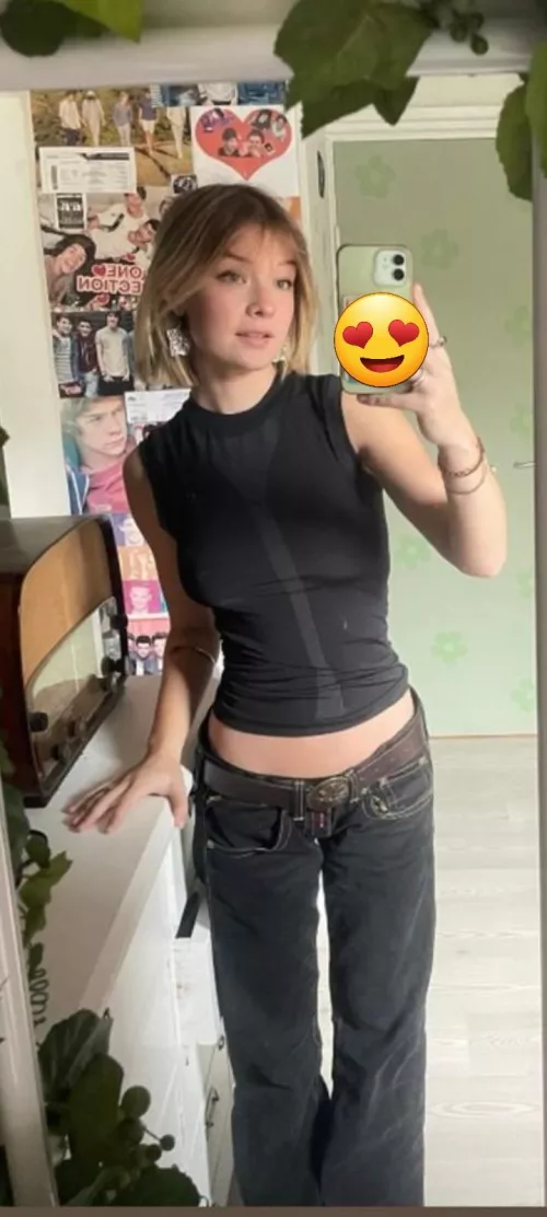 Best friend by Aggravating_Fall6735