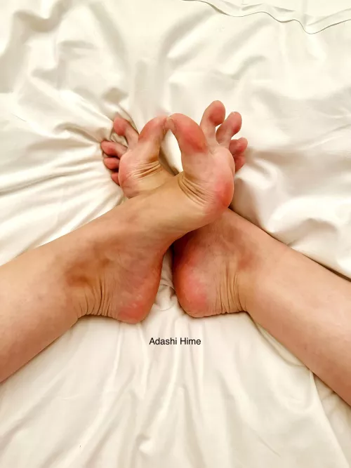 Crossed arches by adashi_hime