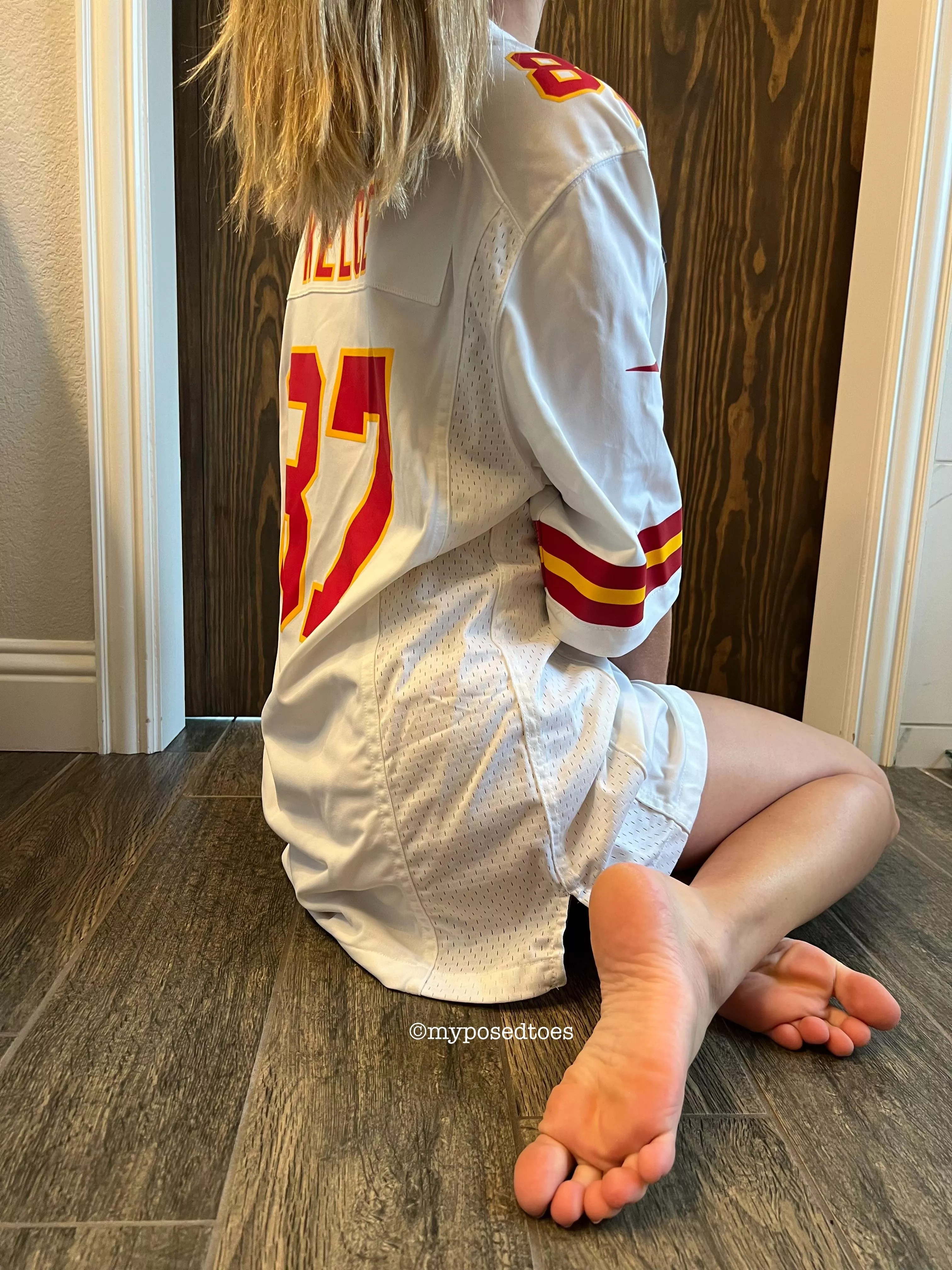 Do you think this is how Taylor Swift greets Travis Kelce after his games? posted by myposedtoes