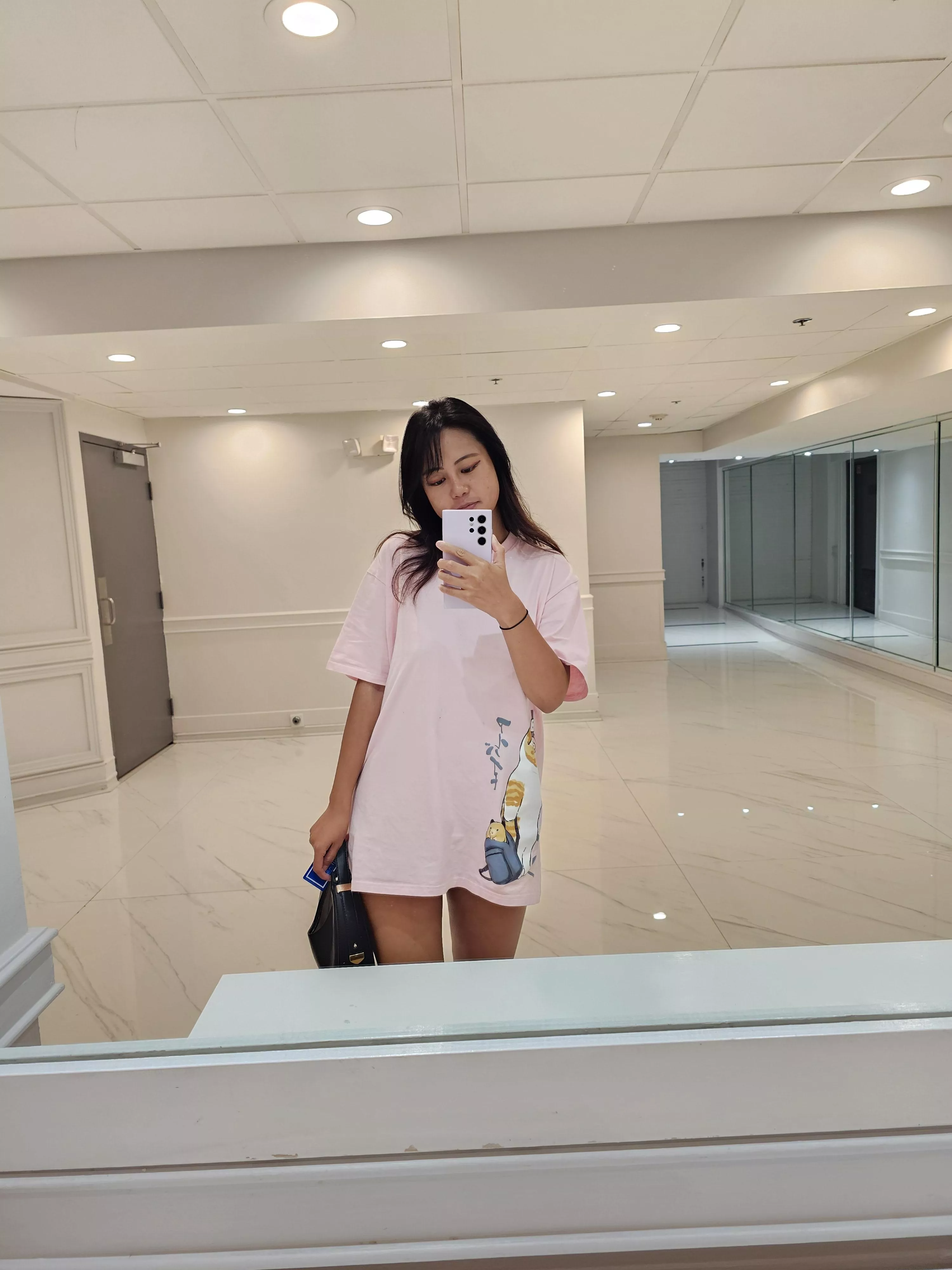 Feeling comfy in a baggy shirt posted by ParadiseTasha