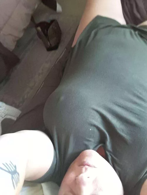 Hi guys by naughtyprivate73