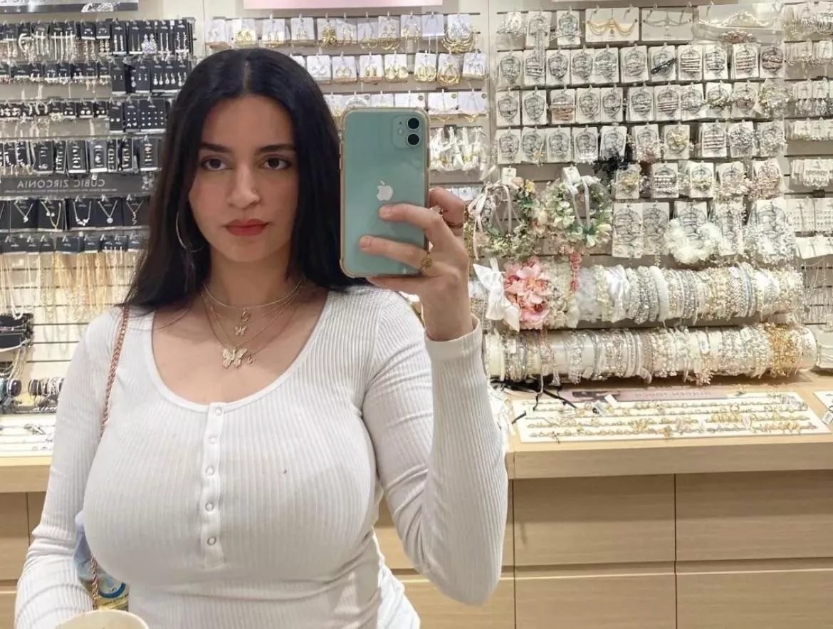 No hiding those posted by UnluckyCaramel8144