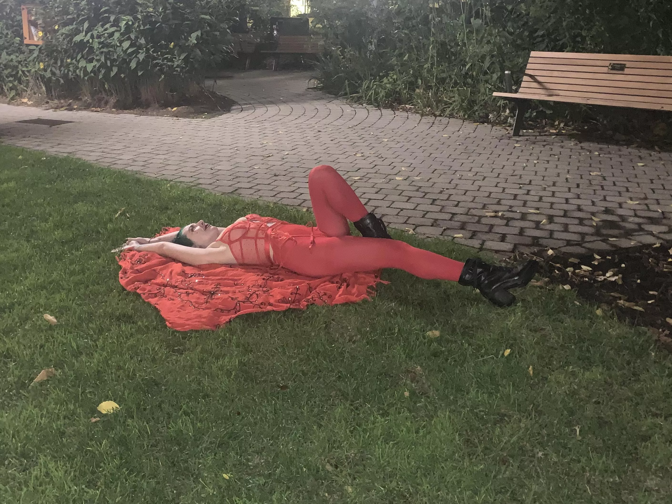 Slutty Red Riding Hood costume posted by sirenskiss3