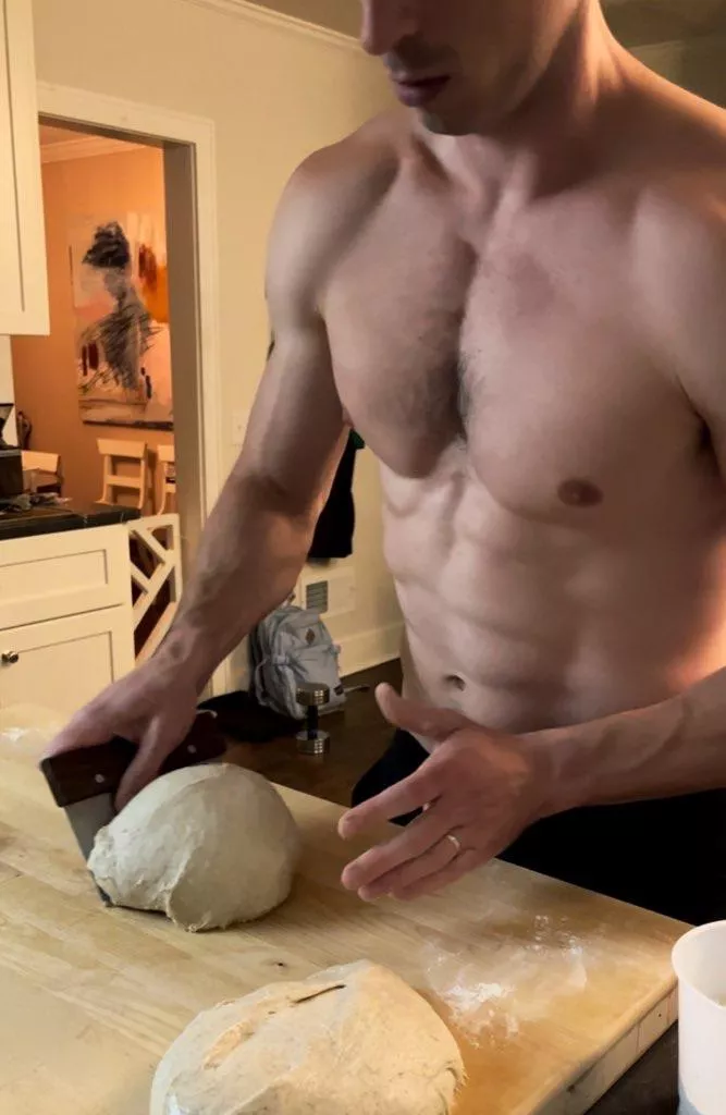 Who’s hungry? [36] posted by Shred_and_Bread