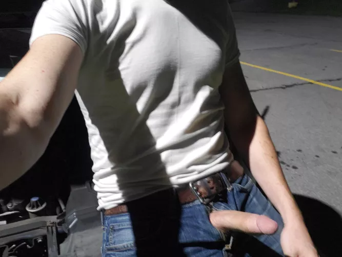 [38] Stuck at work because my battery died. Passing the time while I wait for roadside assistance by OhSoDirty72