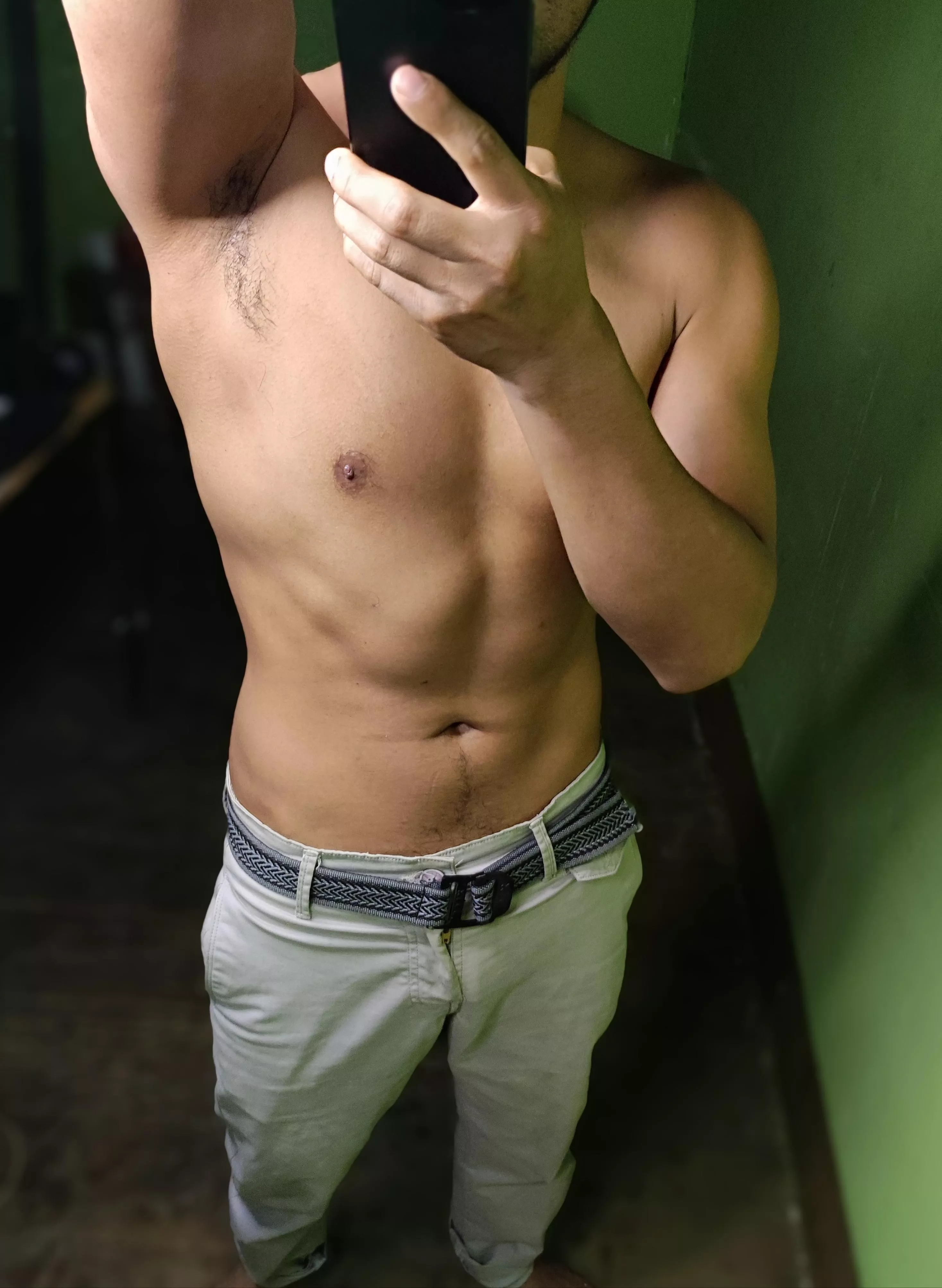 come closer posted by gonzalo_hillary