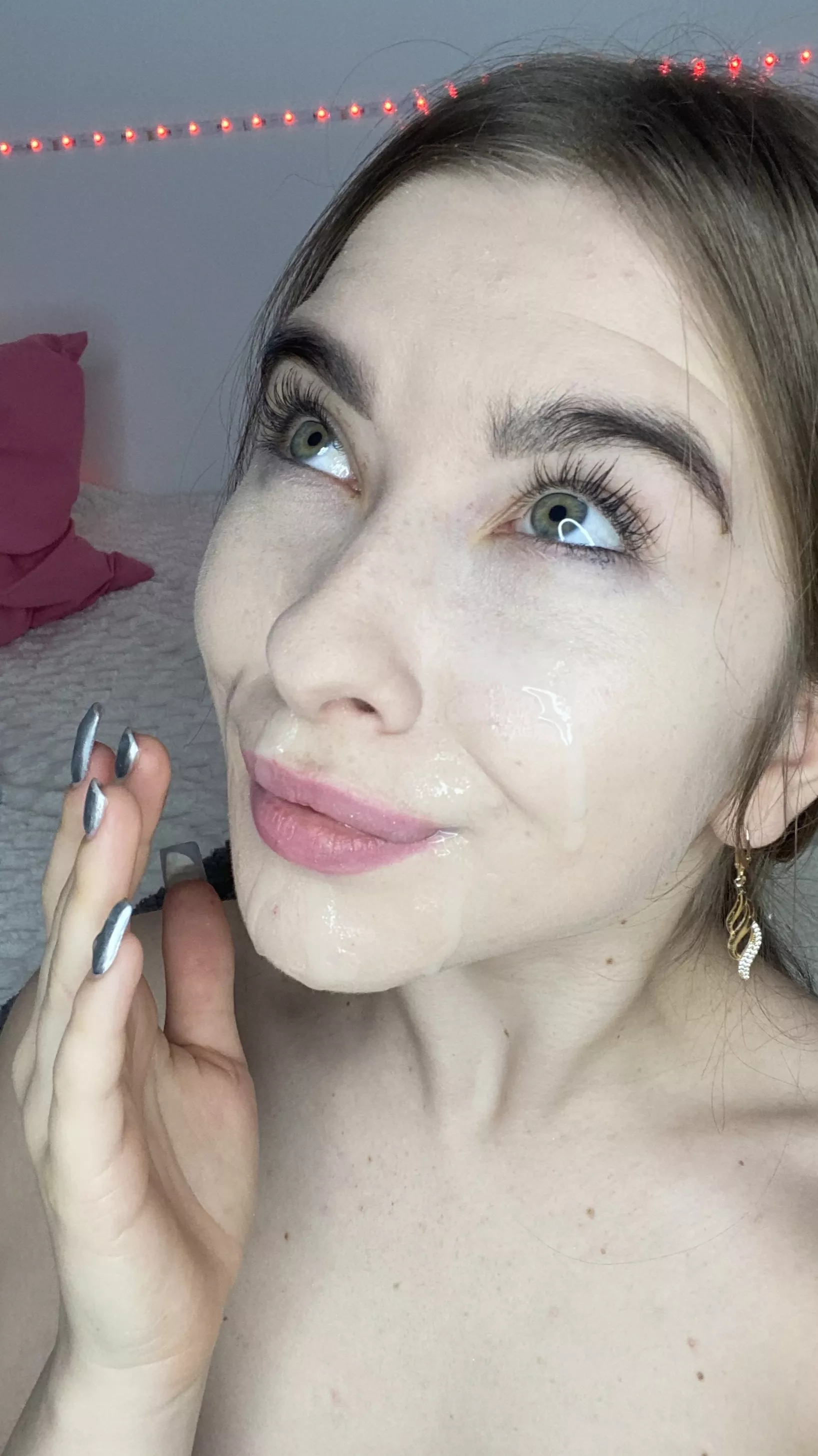 Cum on my face makes me smile posted by AntacidFontenoy