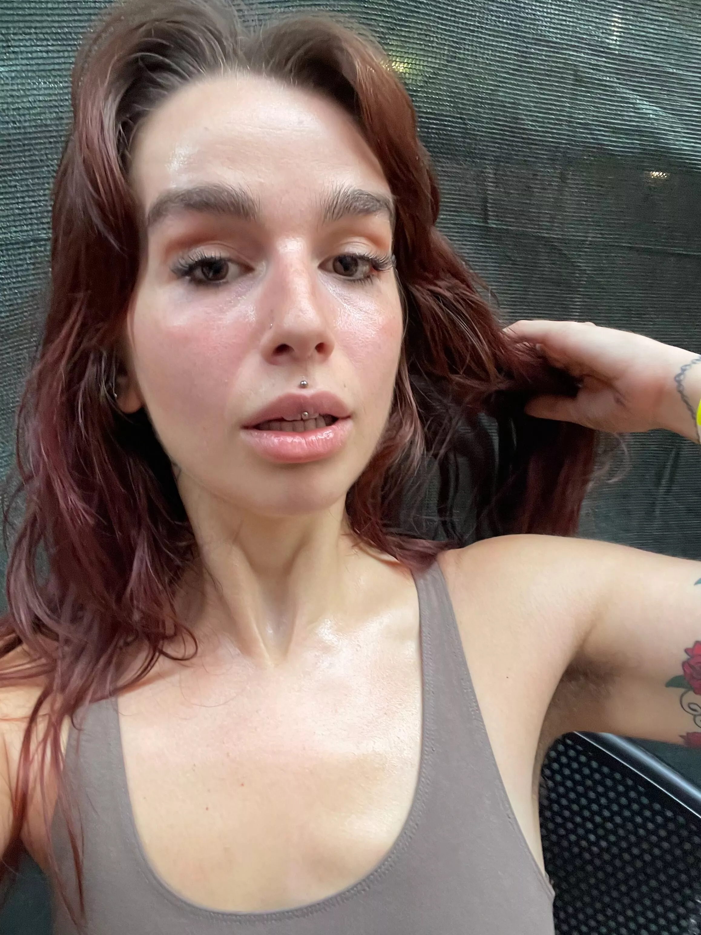 HOT yoga HOT armpits ;) F28 posted by kmifghfghfghyt