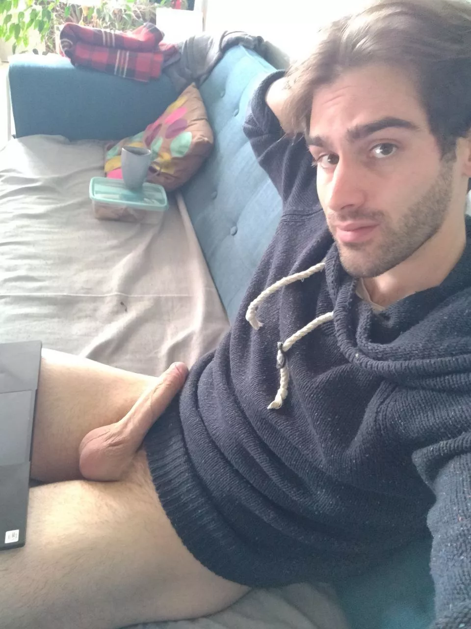 I am trying to study but I keep getting distracted 😅 posted by ThickJazz