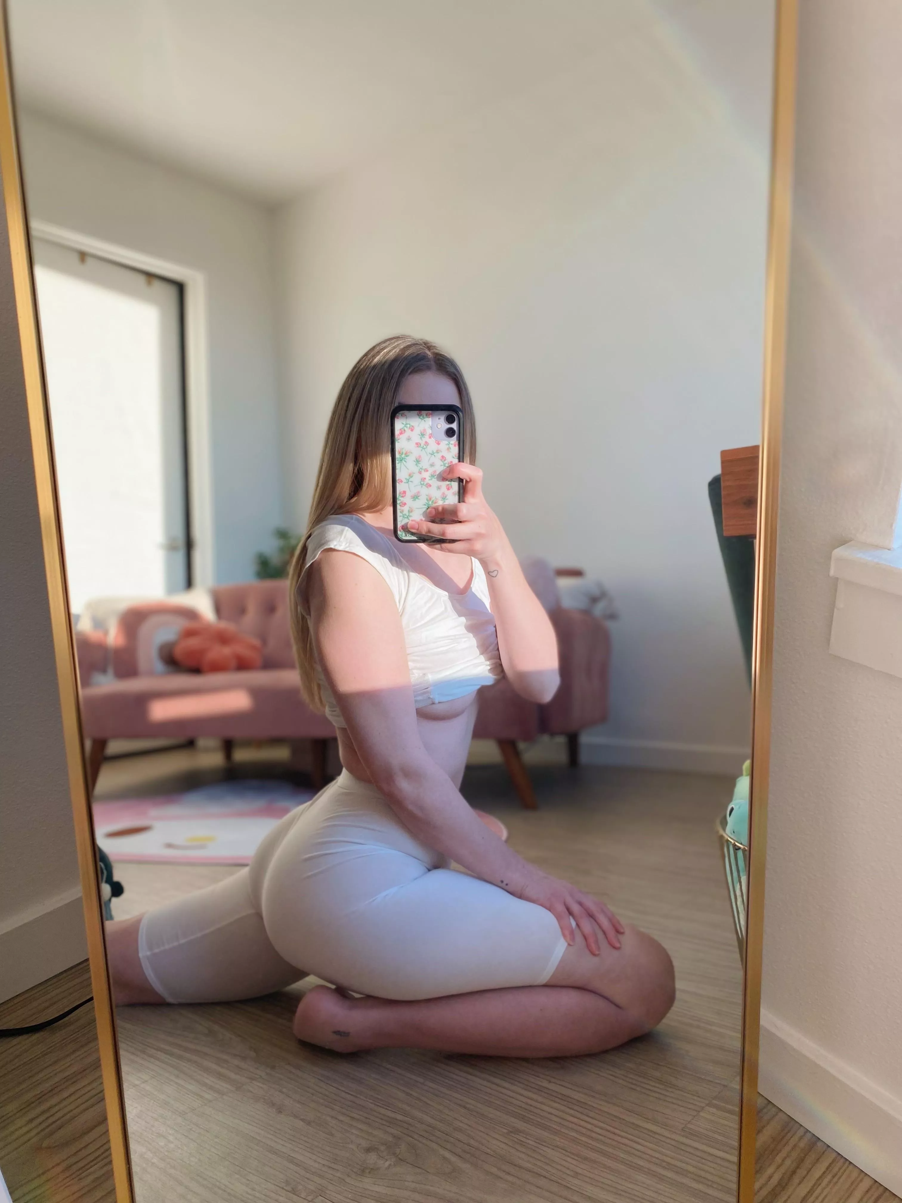 i’m not gonna hide my body just cause i’m a mormon housewife posted by flatlacroix2