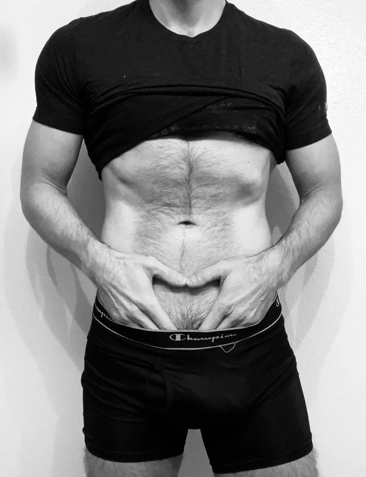 It’s Friday, I’m in 🖤 posted by Keanude