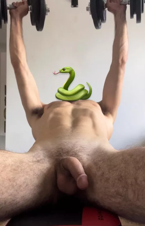 [M] It’s hot here🥵 by Technical-Bathroom73