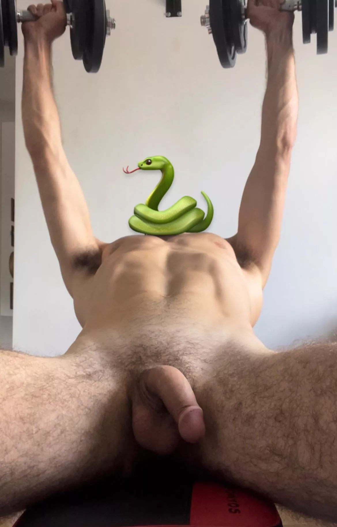 [M] It’s hot here🥵 posted by Technical-Bathroom73