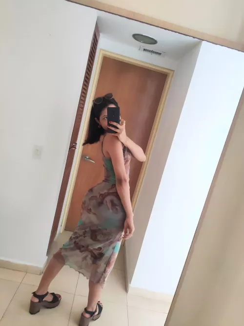 Nothing like beach vibes for a Friday ☺️🔥 by blairgomez