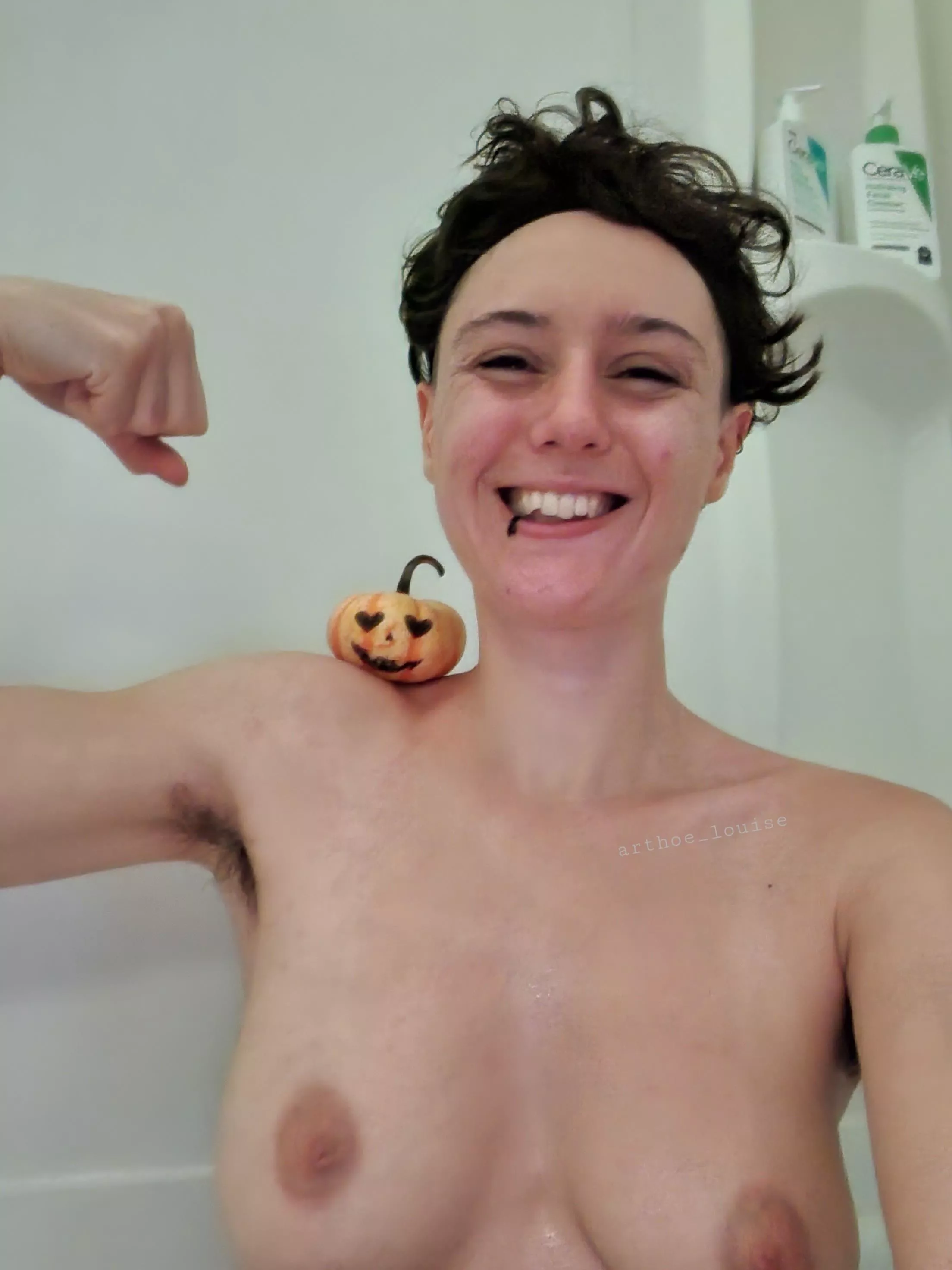 Splish splash, what's all this about the bath? posted by arthoe_louise