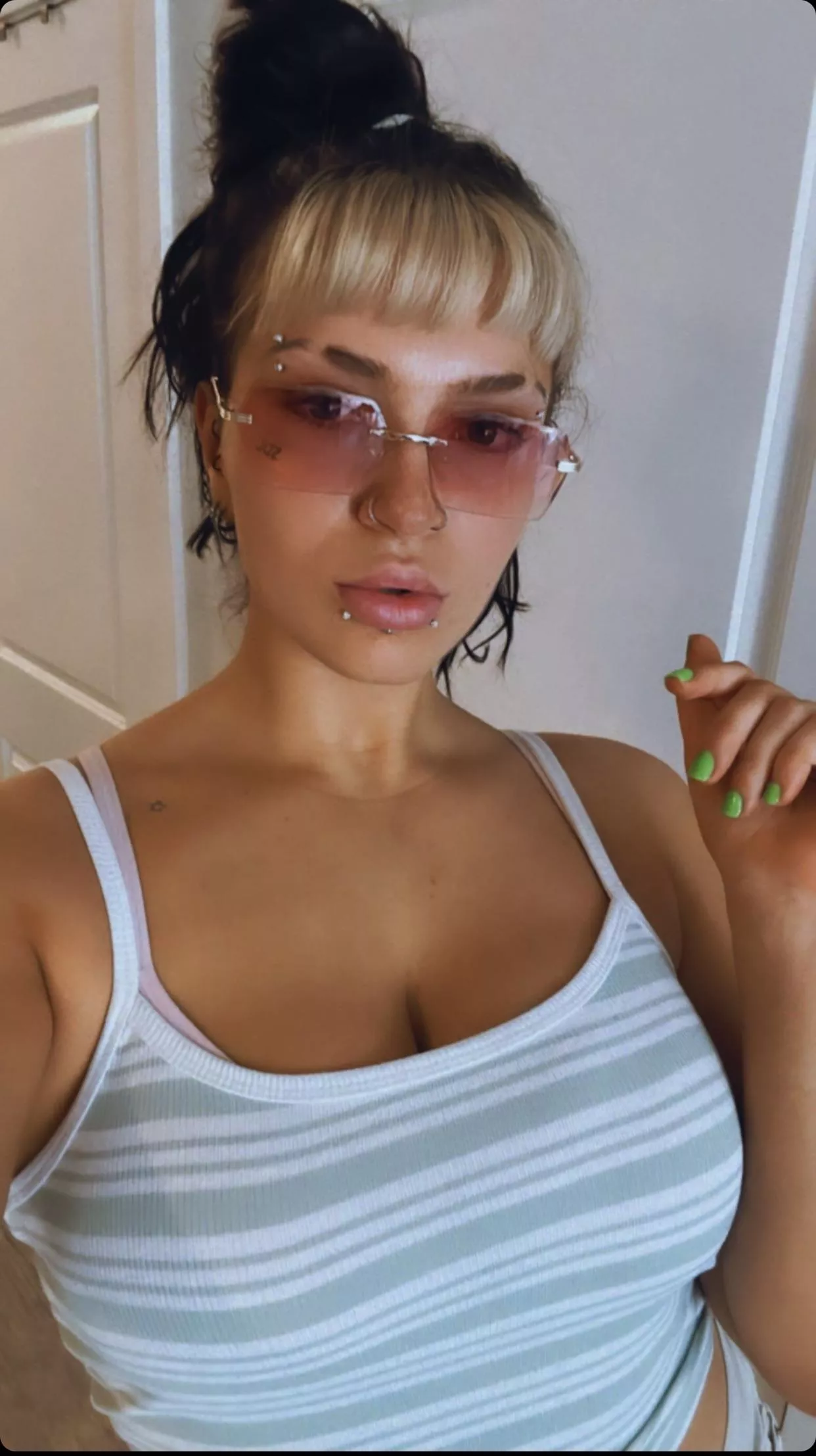 Steph De Lander posted by NoOne-Really11