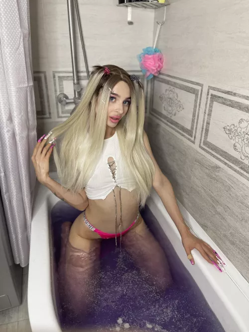 underboob day by DiligentlySshort