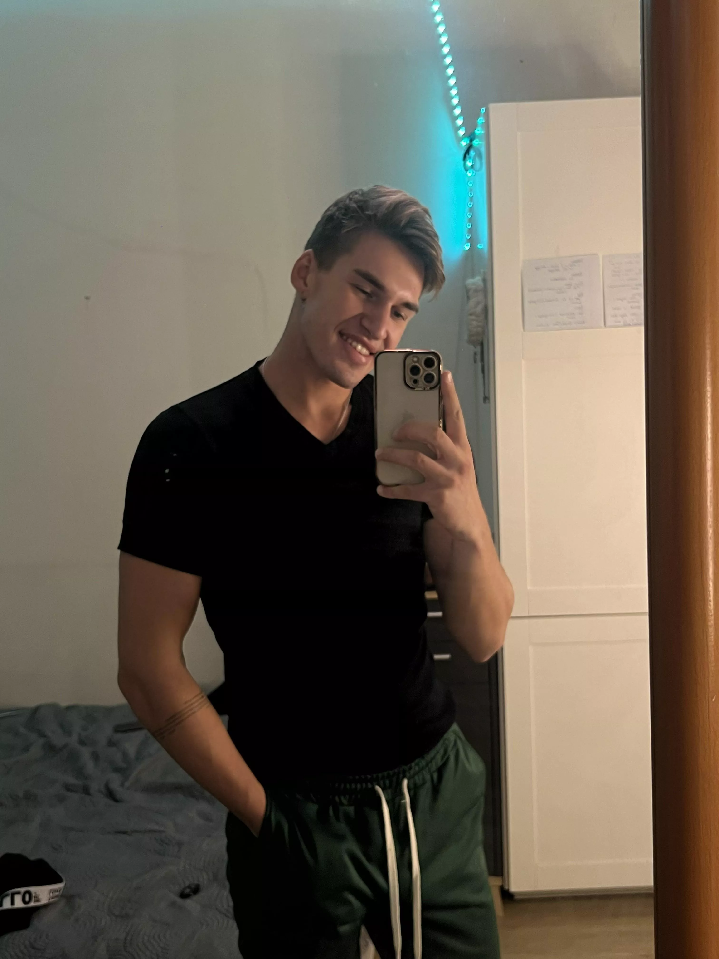 You know what day it is, happy friday! posted by IlaMark87