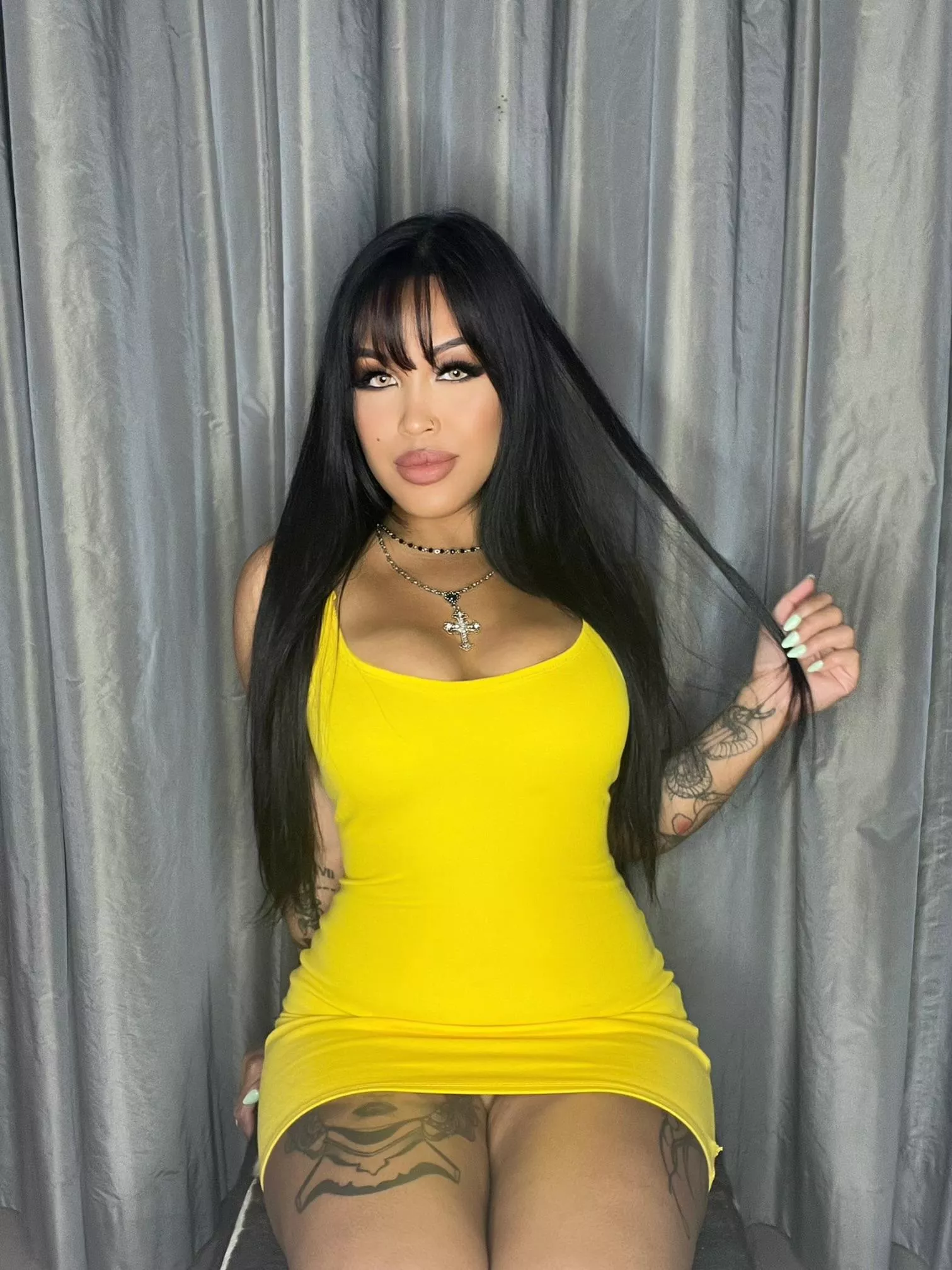 Asian Queen Bee @polydreamgirls posted by PolyDreamHouse