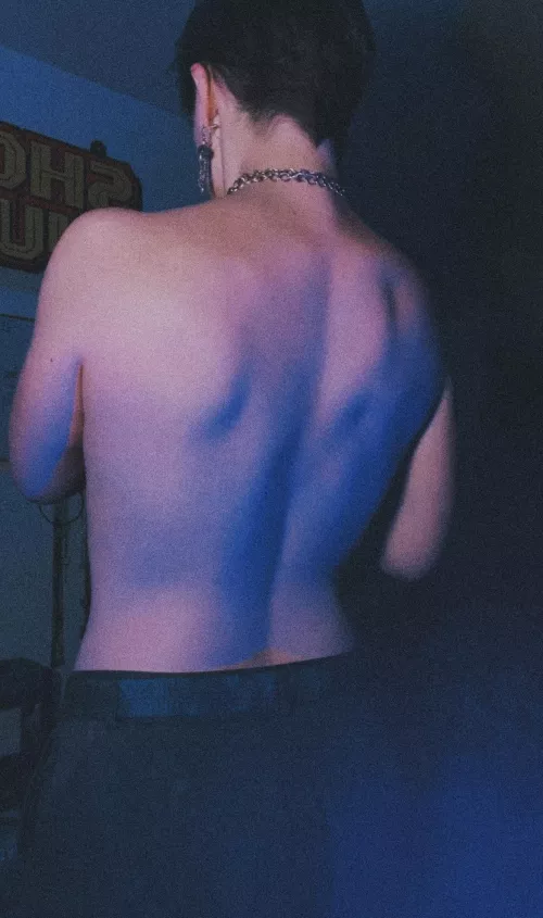 Backs are pretty sexy right by saltysuccubusxo