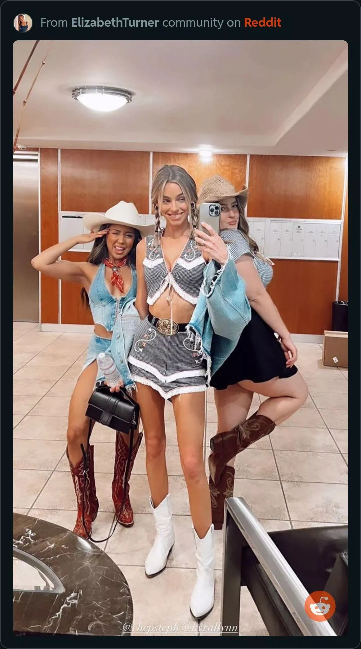 Cowgirls posted by Bertiemk3