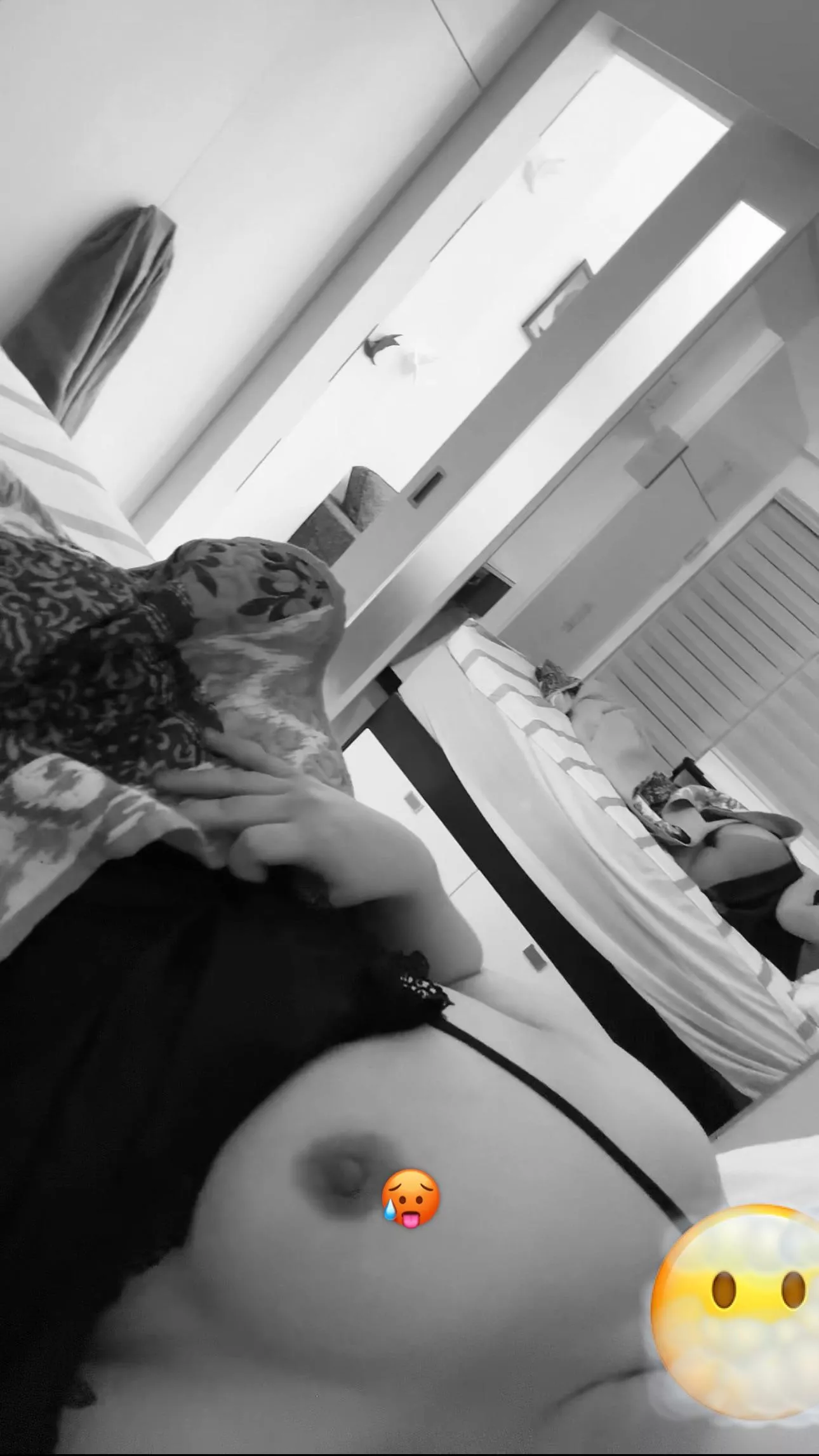 Donut eat donut (f)uck 😂😆 posted by Wonderful_Steak_444