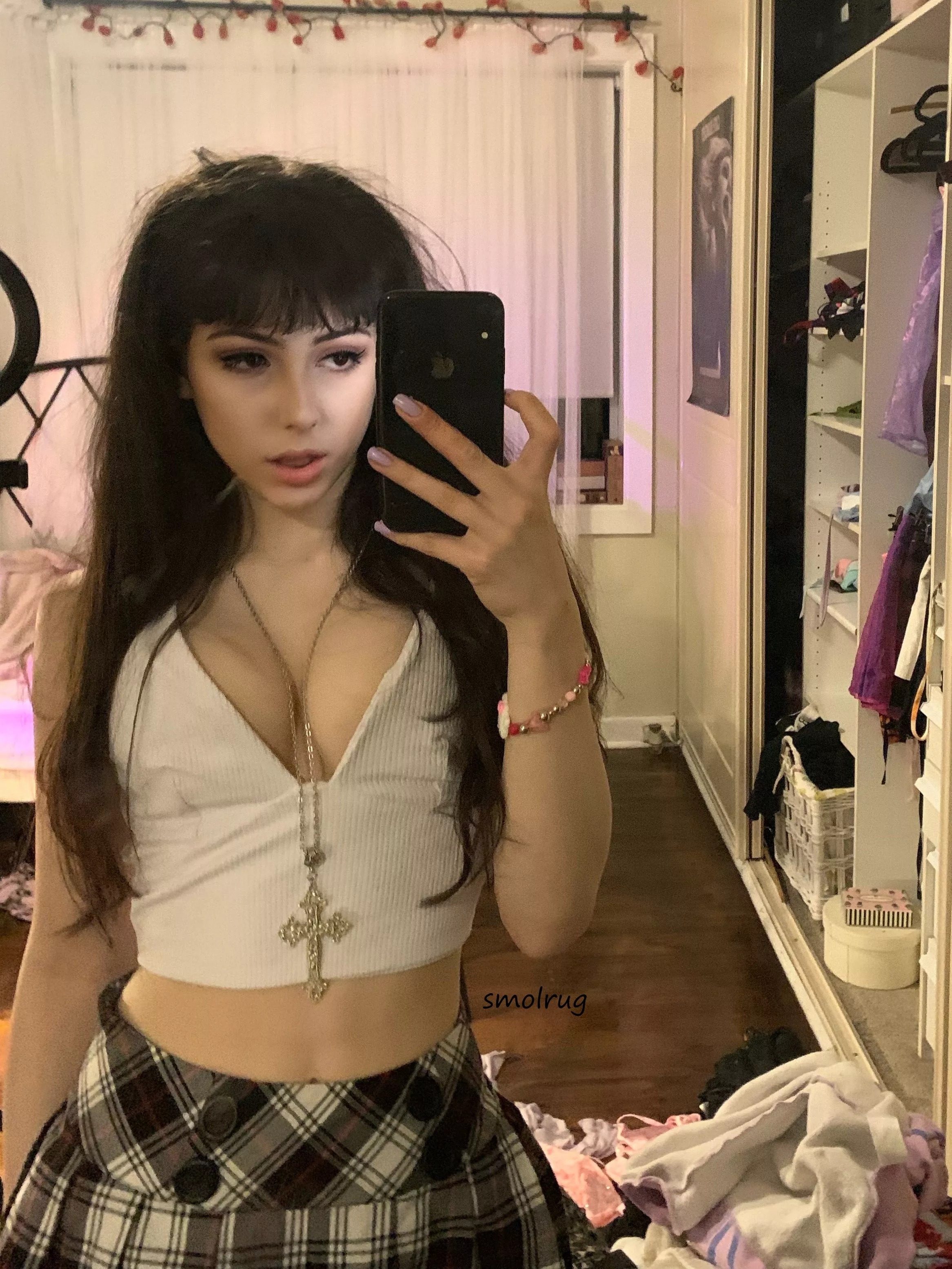 [f] Everyone always stares when i wear this🤍 18f posted by smolrug