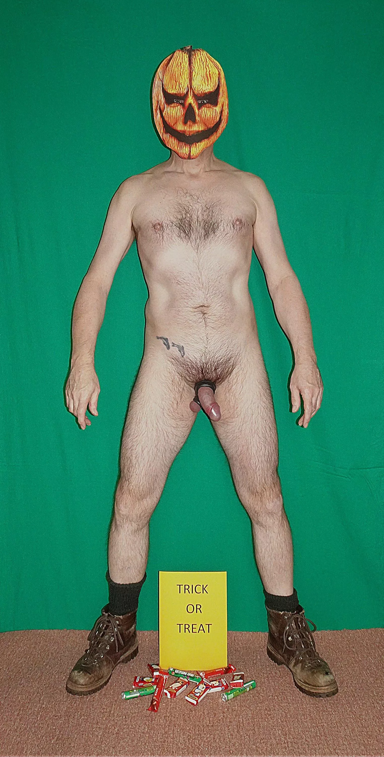 HALLOWEEN TRICK OR TREAT TIME posted by Mattdw1234